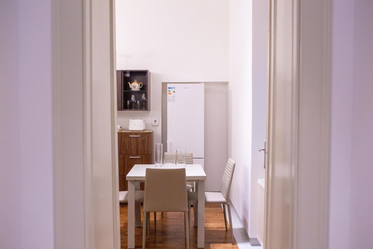 Alessia Apartment In The Old Town Timişoara Extérieur photo